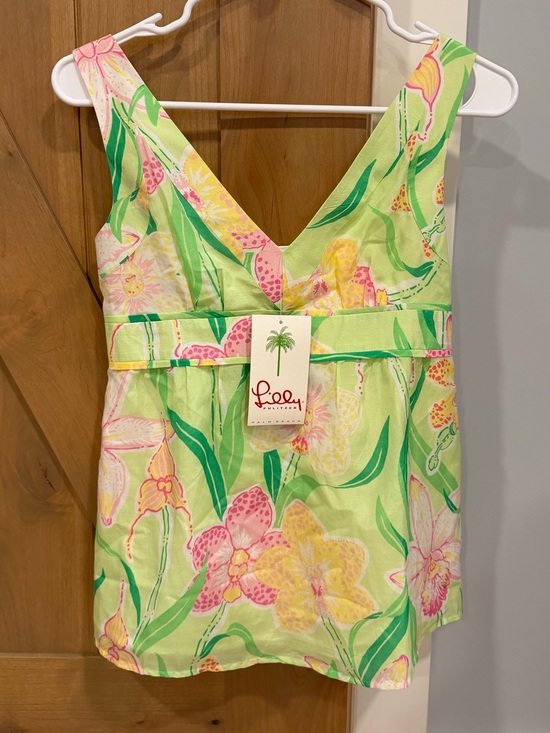 Lilly Pulitzer Tops - NWT Vintage Lilly Pulitzer Cotton & Silk Green Floral V-Neck Tank